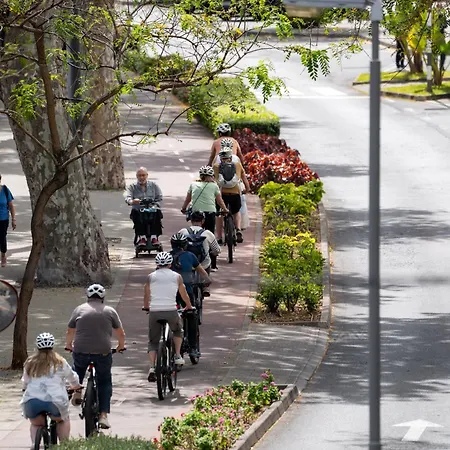 Lido Ii By An Island フンシャル