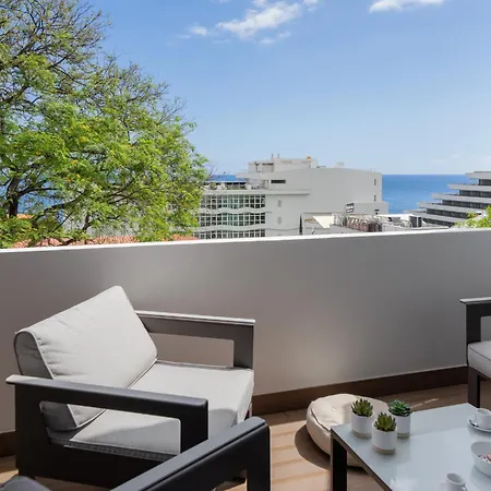 Lido Ii By An Island *