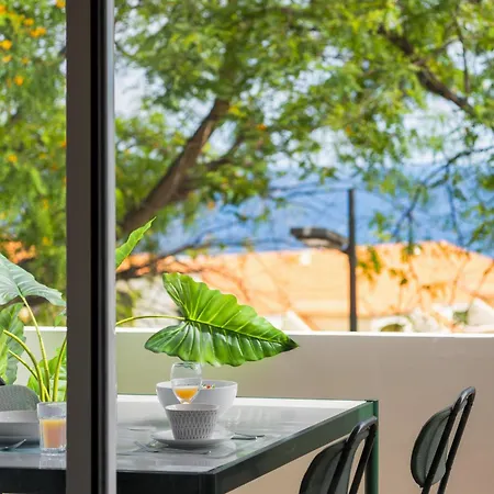 Lido Ii By An Island Apartment Funchal (Madeira)